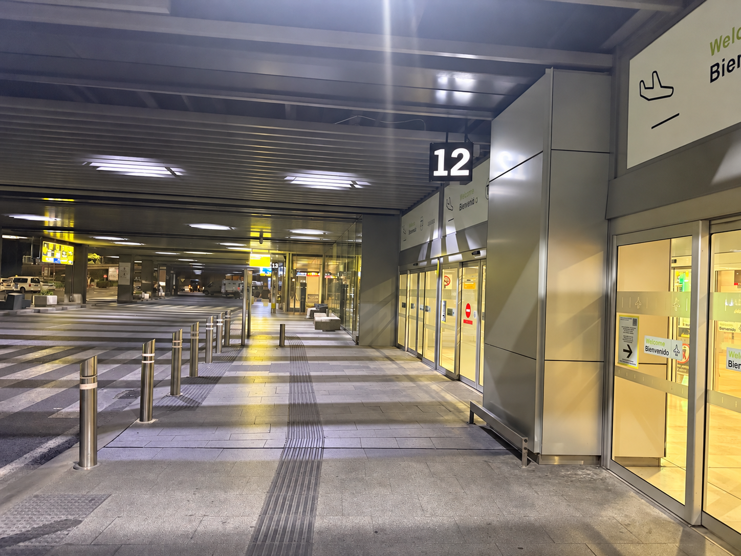 Puerta 12 Terminal 1 Aeropuerto Madrid